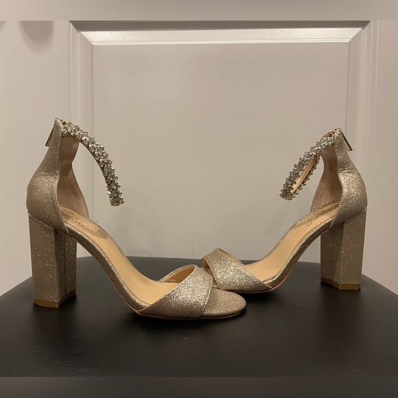 Jewel by Badgley Mischka size 6.5 Rose Gold-Glitter block heel - Picture 2 of 7